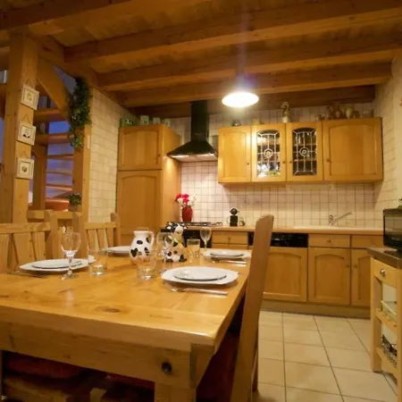 Confortable Avec Sauna, Wi-fi Et Parking Prive - Fr-1-671-21 Chalet *