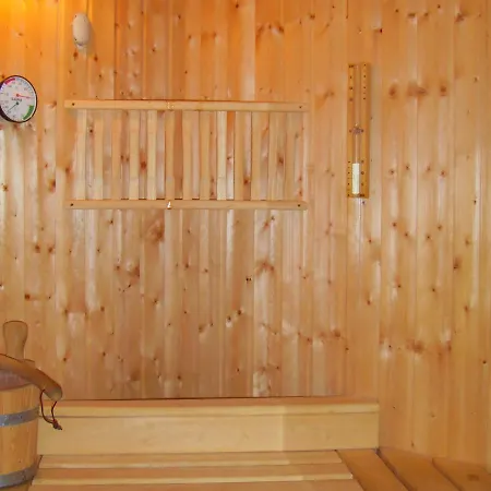 Chalet Confortable Avec Sauna, Wi-fi Et Parking Privé - Fr-1-671-21 Les Gets